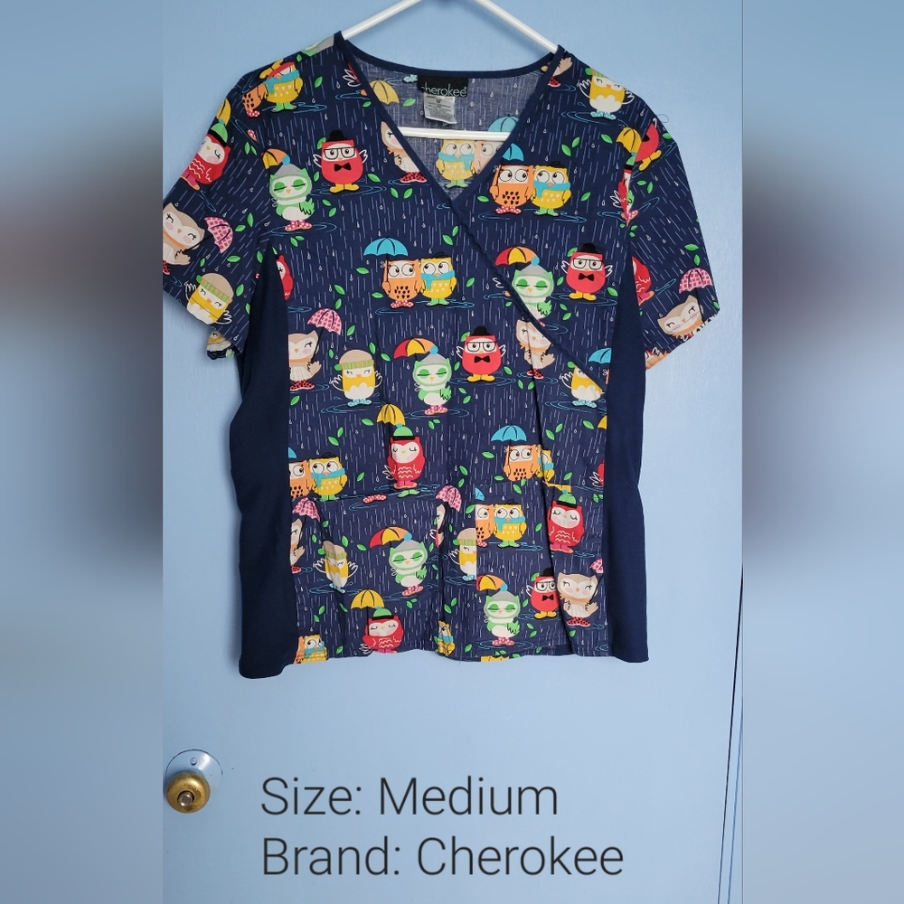Cherokee scrub top: Medium/Navy
